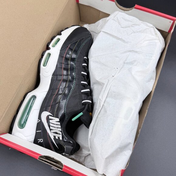 Wmns Nike Air Max 95 Premium 'Windbreaker' - Picture 2 of 12